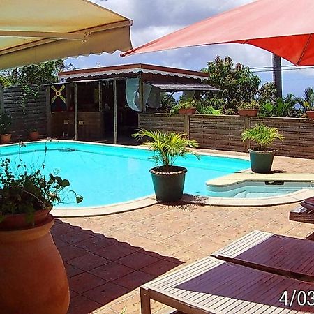 Agreable Chambre D'Hotes, Sdb, Piscine, Carbet Cuisine. 圣克洛德 外观 照片