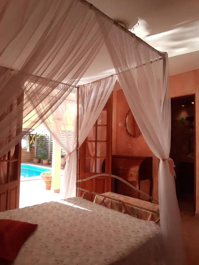 Agreable Chambre D'Hotes, Sdb, Piscine, Carbet Cuisine. 圣克洛德 外观 照片