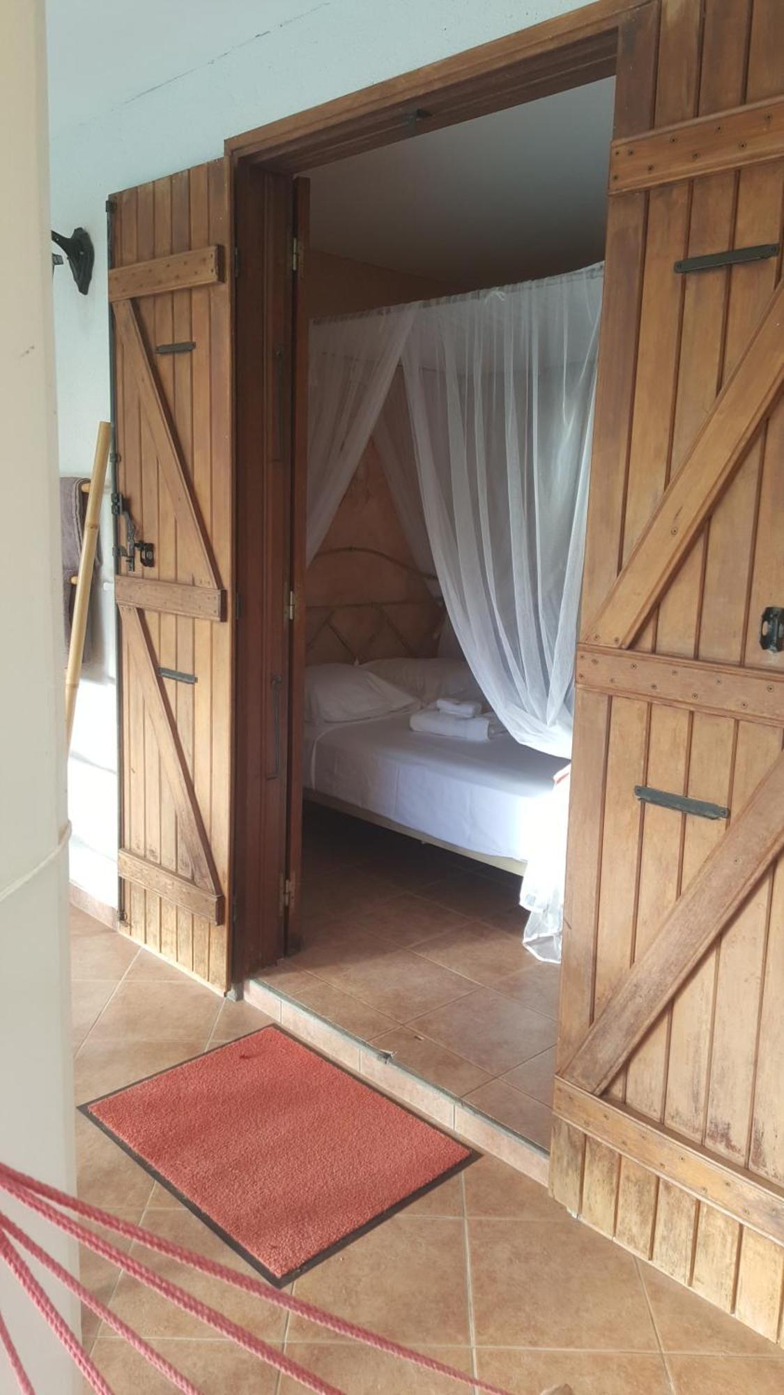 Agreable Chambre D'Hotes, Sdb, Piscine, Carbet Cuisine. 圣克洛德 外观 照片