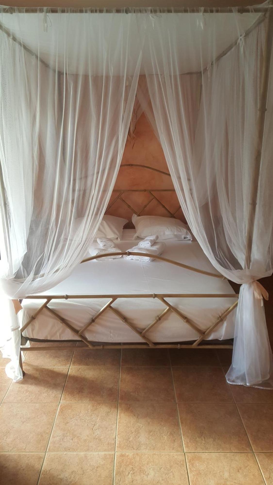 Agreable Chambre D'Hotes, Sdb, Piscine, Carbet Cuisine. 圣克洛德 外观 照片